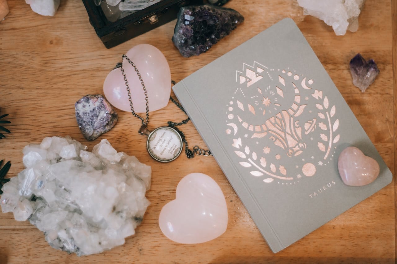 How to Use Tarot for Spiritual Guidance: Unlock Your Inner Wisdom